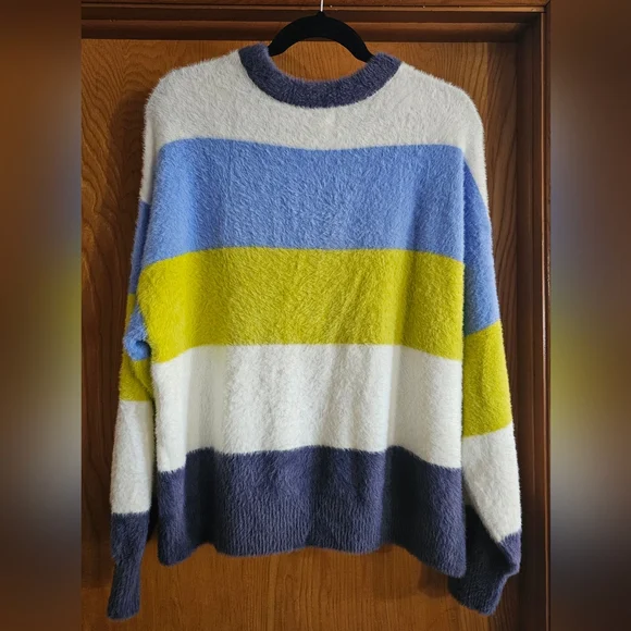 NWT Aerie Sweater - Picture 2 of 5